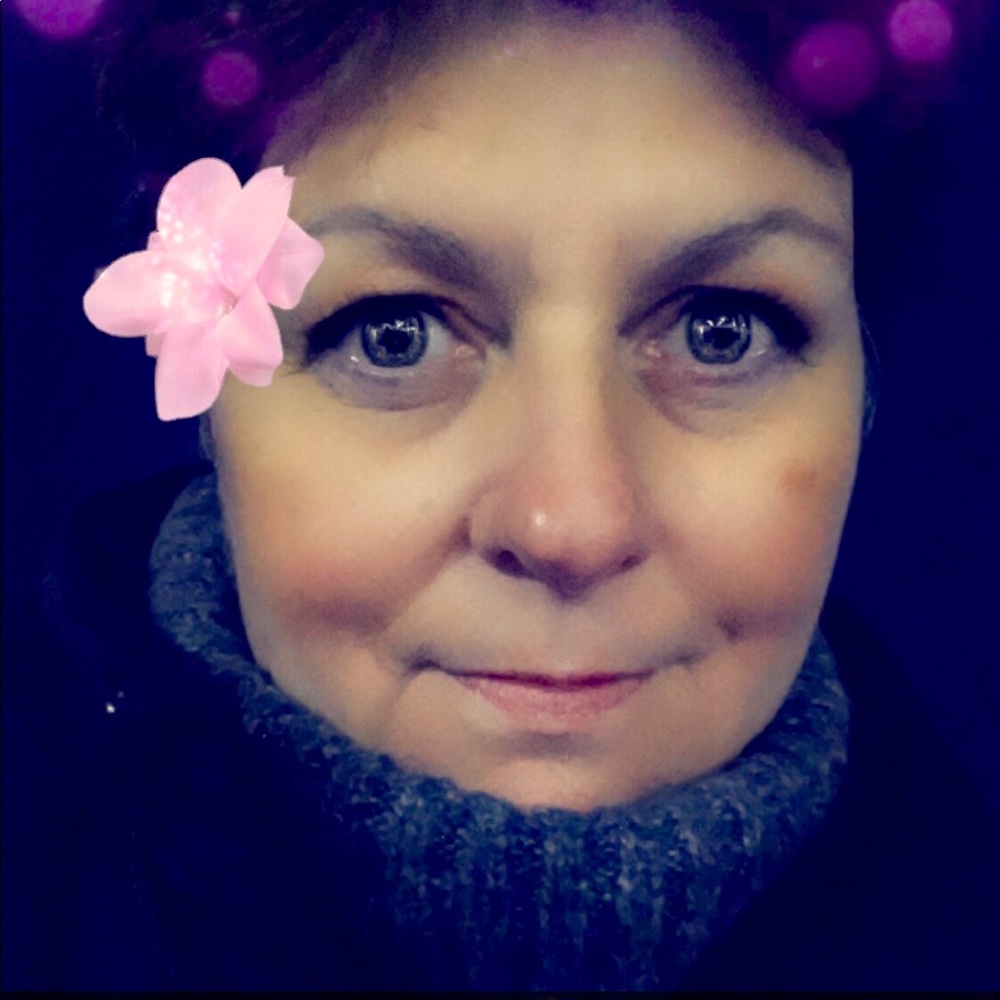 Meet your Posher, Julie